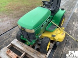 JOHN DEERE GT235