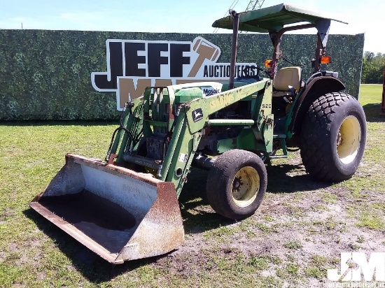 JOHN DEERE 520 2WD TRACTOR