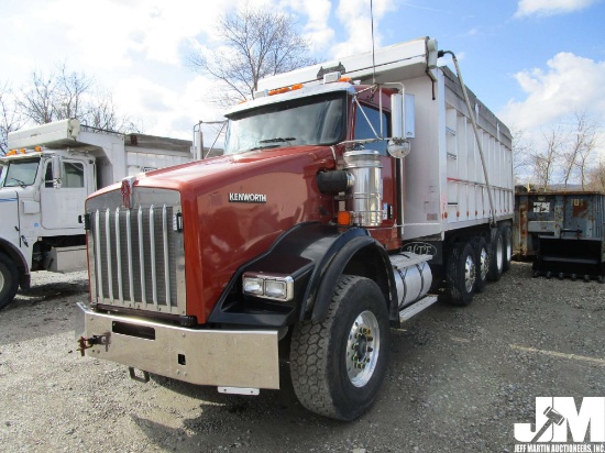 2012 KENWORTH T800 SERIES VIN: 1NKDX4EXXCR329832 QUAD/A DUMP TRUCK