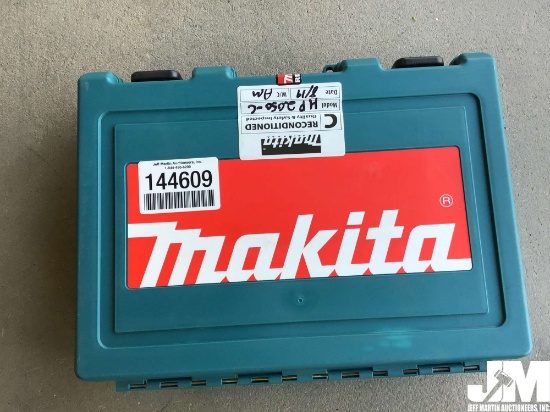 (RECONDITIONED) MAKITA HP2050 3/4" HAMMER DRILL, W/CARRY CASE