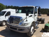 2013 INTERNATIONAL 4300 VIN: 1HTMMAAL9DH310680 S/A CAB & CHASSIS