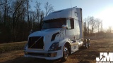 2005 VOLVO VNL VIN: 4V4NC9TG35N384171 TANDEM AXLE TRUCK TRACTOR