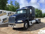 2013 MACK CXU613 VIN: 1M1AW07Y8DM028917 TANDEM AXLE TRUCK TRACTOR