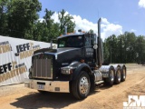1989 KENWORTH T8 SERIES VIN: 1XKDD29X5KS535984 TRI AXLE DAY CAB TRUCK TRACTOR