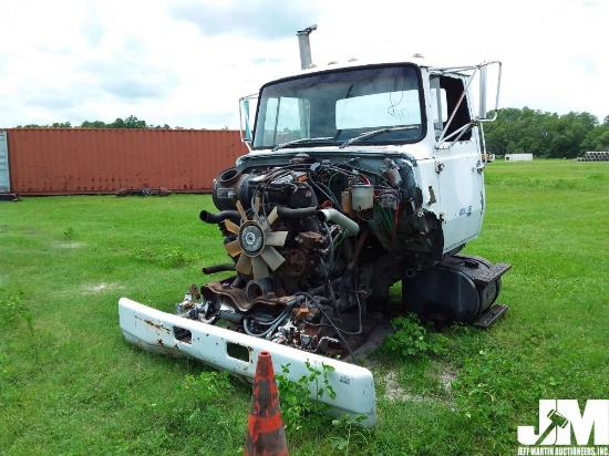 1990 FORD LNT8000 CAB AND ENGINE PARTS, VIN 1FDYW82A8LVA31621, 7.8L
