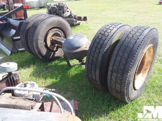 CUT OFF AXLE, TIRES 295/75R22.5