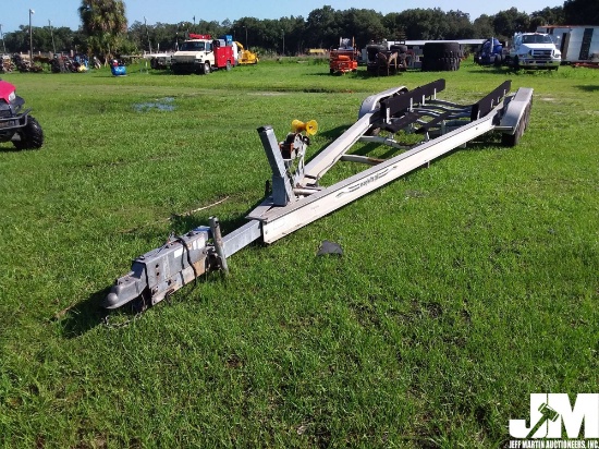 MAGIC TILT, TRI AXLE MAGIC TRAIL ALUMINUM TRAILER, MANUAL WINCH,