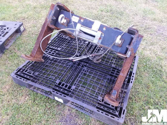 WARN CE M12000 WINCH, W/ MOUNT FOR COMMERCIAL TRUCK