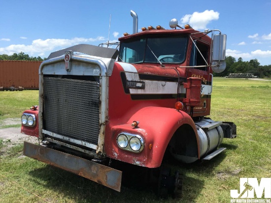 KENWORTH FRONT CUT OFF AXLE W/ COMPLETE CAB