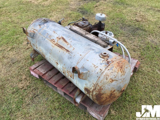 I/R T30 AIR COMPRESSOR SN: 532076