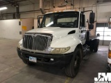 2004 INTERNATIONAL 4300 SINGLE AXLE FLATBED VIN: 1HTMMAAM04H604753