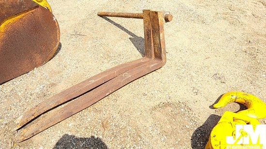 48" BUCKET FORKS