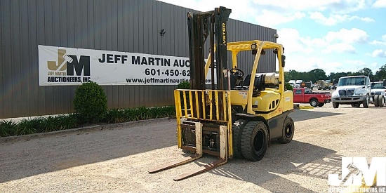 2011 HYSTER H80FT PNEUMATIC TIRE FORKLIFT SN: P005V04703J