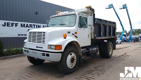 2001 INTERNATIONAL 4700 SINGLE AXLE DUMP TRUCK VIN: 1HTSCAAN91H396225