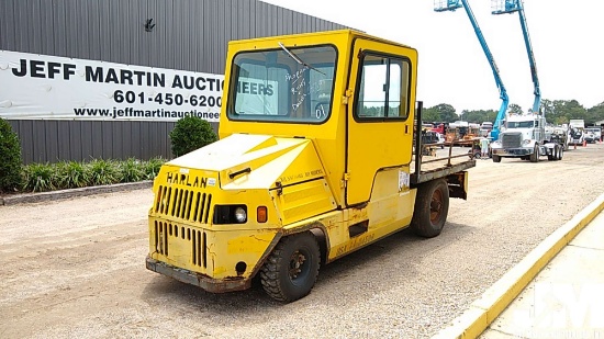 2001 HARLAN HTAPVAG40 VIN: 10456 S/A TUG TRUCK