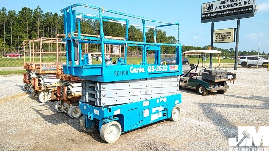 2012 GENIE GS-2632 SCISSOR LIFT SN: GS3212A-98910