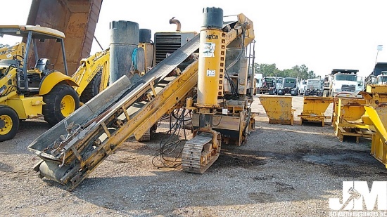 GOMACO COMMANDER III SN: 900100351 CURB MACHINE