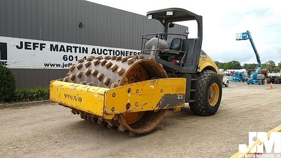 2008 VOLVO SD-100D SN: VCEOS100L00199639 SINGLE DRUM VIBRATORY ROLLER
