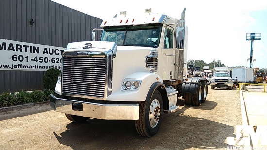 2016 FREIGHTLINER SD122 VIN: 3AKJGNDV4GDGY2011 TANDEM AXLE TRUCK TRACTOR