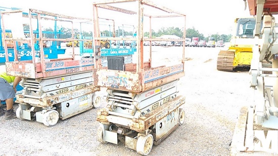 1998 SKYJACK SJIII-3219 SCISSOR LIFT SN: 227788