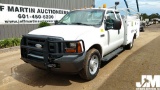 2007 FORD F-350 S/A EXTENDED CAB UTILITY TRUCK VIN: 1FDSX34517EB11581