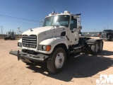 2007 MACK CV713 VIN: 1M2AG11Y67M066562 TANDEM AXLE DAY CAB TRUCK TRACTOR