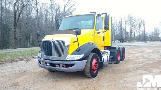 2013 INTERNATIONAL 8600 VIN: 1HSHXSJR9DJ322523 TANDEM AXLE DAY CAB TRUCK TRACTOR