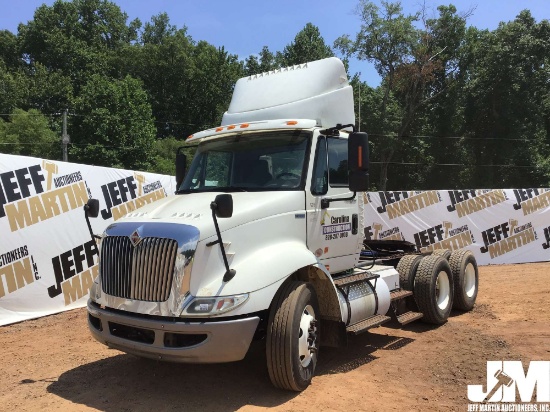 2013 INTERNATIONAL 8600 VIN: 1HSHXSJR3DH304039 TANDEM AXLE DAY CAB TRUCK TRACTOR