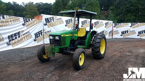JOHN DEERE 5105 TRACTOR SN: LV5105C311277