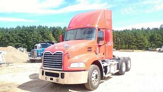 2013 MACK CXU613 VIN: 1M1AW09Y1DM036063 TANDEM AXLE DAY CAB TRUCK TRACTOR