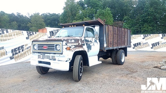 1989 CHEVROLET C7 SINGLE AXLE DUMP TRUCK VIN: 1GBG7D1B5KV100848
