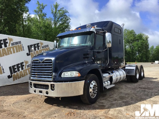 2013 MACK CXU613 VIN: 1M1AW07Y8DM028917 TANDEM AXLE TRUCK TRACTOR