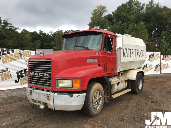 1993 MACK CH SINGLE AXLE WATER TRUCK VIN: 1M2AA08Y0PW003849