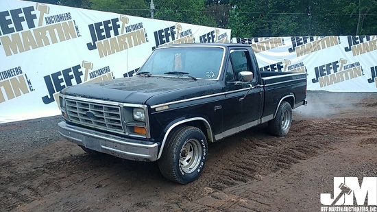 1982 FORD F-100 REGULAR CAB PICKUP VIN: 1FTCF10D6CNA04890