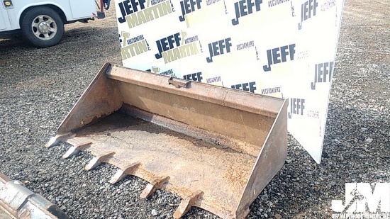 71" BUCKET W/ TEETH