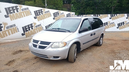 2005 DODGE CARAVAN/GRAND CARAVAN VIN: 1D4GP24RX5B189768 MINI-VAN
