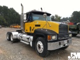 2001 MACK CH VIN: 1M2AA18Y31W135632 TANDEM AXLE DAY CAB TRUCK TRACTOR