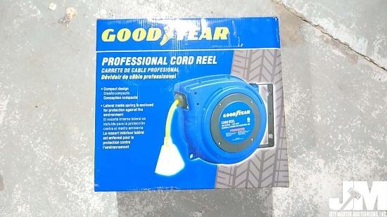 (UNUSED) GOODYEAR PROFESSIONAL CORD REEL