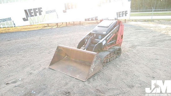 2004 TORO TX425 DINGO WIDE TRACK WALK BEHIND MULTI TERRAIN LOADER SN: 24000333