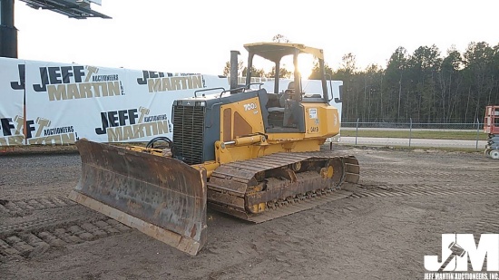 2005 DEERE 700J LGP SN: 110419 CRAWLER TRACTOR