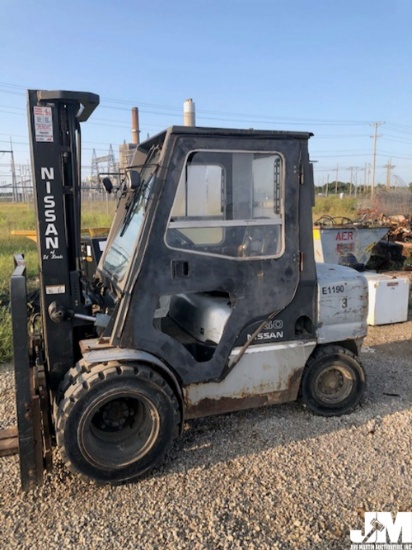 NISSAN 60 PNEUMATIC TIRE FORKLIFT