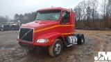 2007 VOLVO TRUCK VNM VIN: 4V4M19GH57N431952 SINGLE AXLE DAY CAB TRUCK TRACTOR