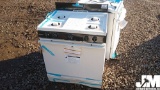 GE HOTPOINT RGB508PEF2CT SN: RH155181R NATURAL GAS RANGE OVEN, 4