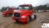 2007 VOLVO TRUCK VNM VIN: 4V4M19GHX7N458466 SINGLE AXLE DAY CAB TRUCK TRACTOR