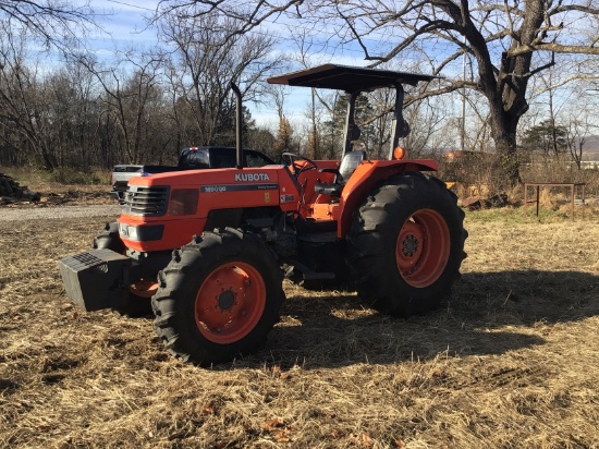 2005 KUBOTA M9000 4X4 TRACTOR SN: 66049