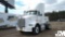 2002 KENWORTH T800 VIN: 1XKDAT8X12J892083 SINGLE AXLE DAY CAB TRUCK TRACTOR