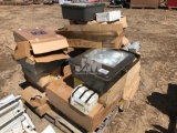PALLET OF ASSORTED LIGHTS AND ELECTRICAL CO,PONETS