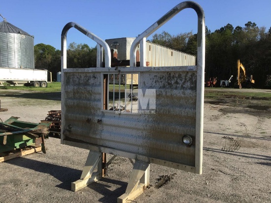 MERRITT ALUMINUM HEADACHE RACK