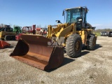 2010 CATERPILLAR 938H WHEEL LOADER SN: MJC00957