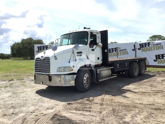2007 MACK CXN613 VIN: 1M1AK06Y97N022328 REGULAR CAB FLATBED
